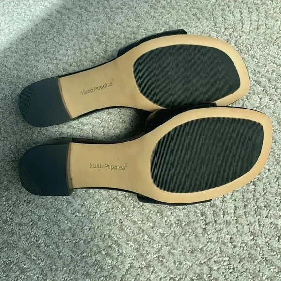 Hush Puppies black slip on sandals - Picture 7 of 7
